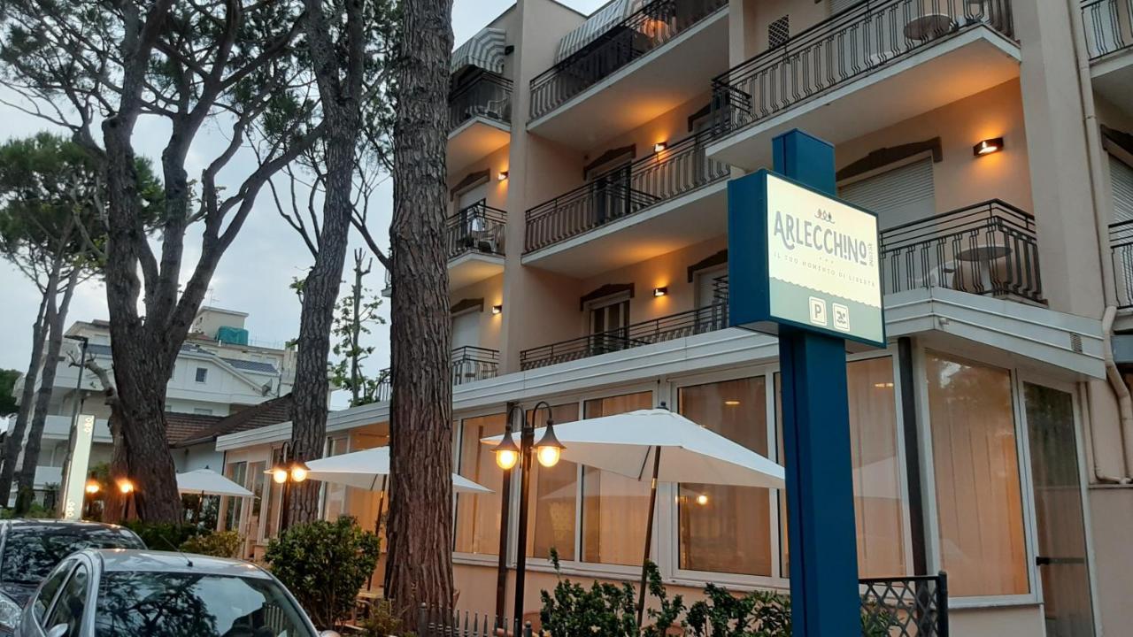 Hotel Arlecchino 리치오네 외부 사진