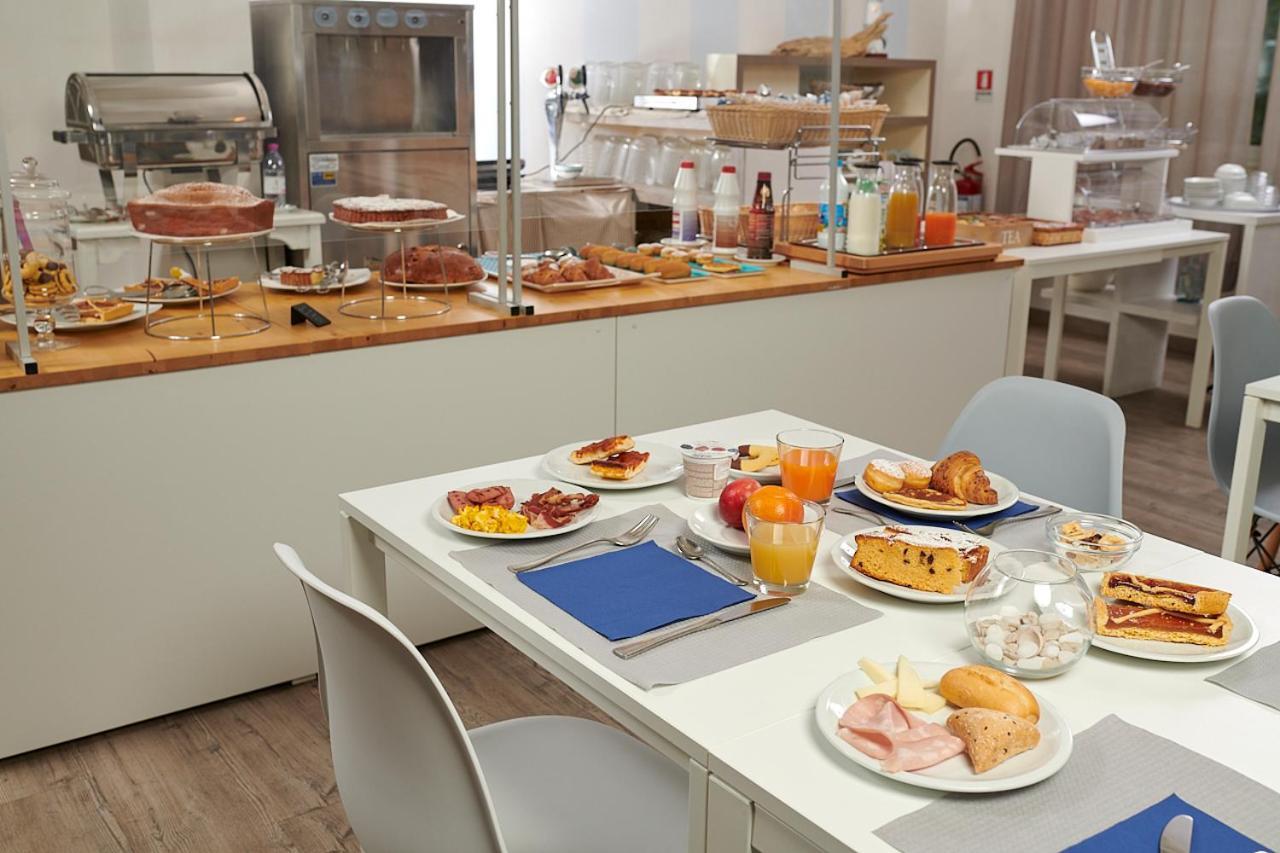 Hotel Arlecchino 리치오네 외부 사진
