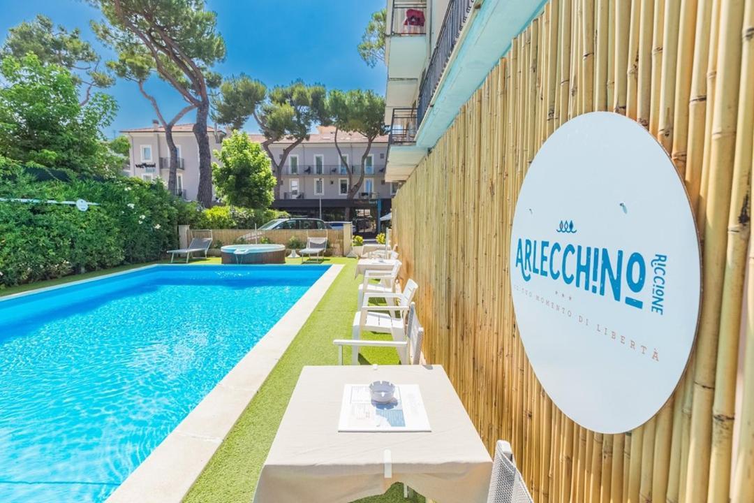 Hotel Arlecchino 리치오네 외부 사진