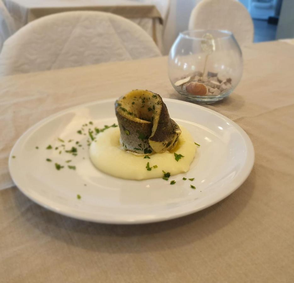 Hotel Arlecchino 리치오네 외부 사진
